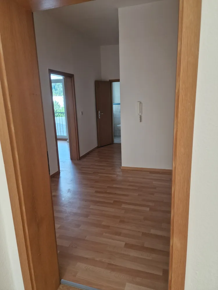 2 Zimmer Wohnung mit 67 m² in Gera – Bild 3