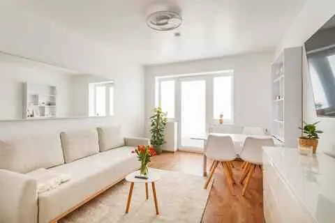 2 Zimmer Wohnung mit 43 m² in Hannover – Bild 1
