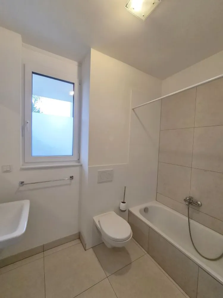 4 Zimmer Wohnung mit 160 m² in Wiesbaden – Bild 4