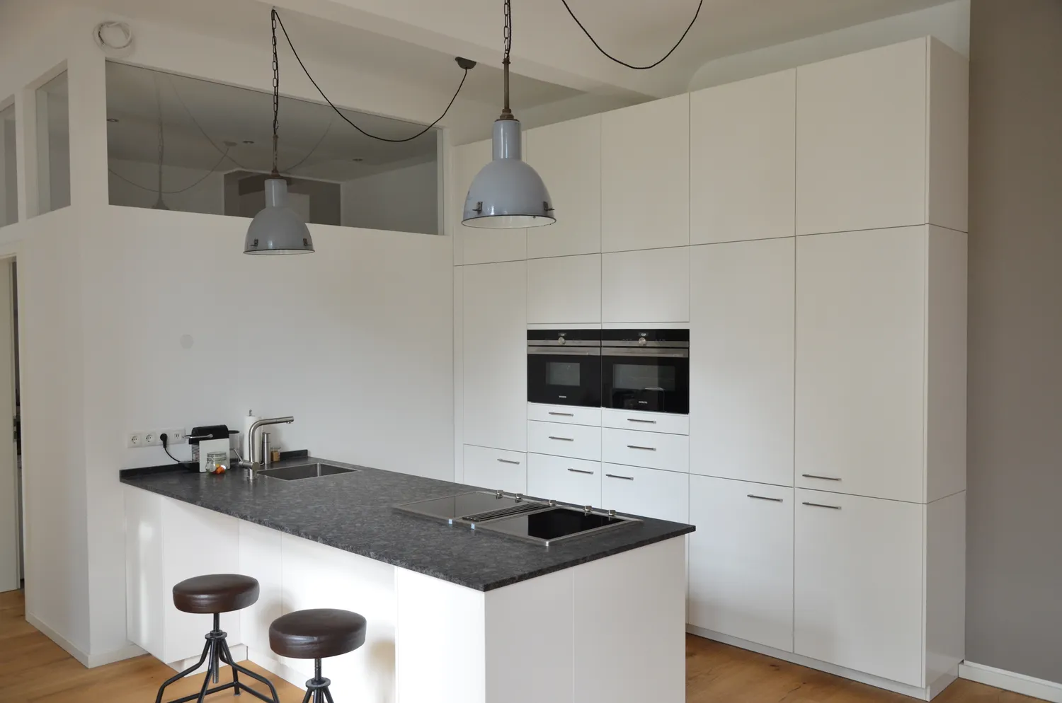 2 Zimmer Wohnung mit 82 m² in Berlin – Bild 2