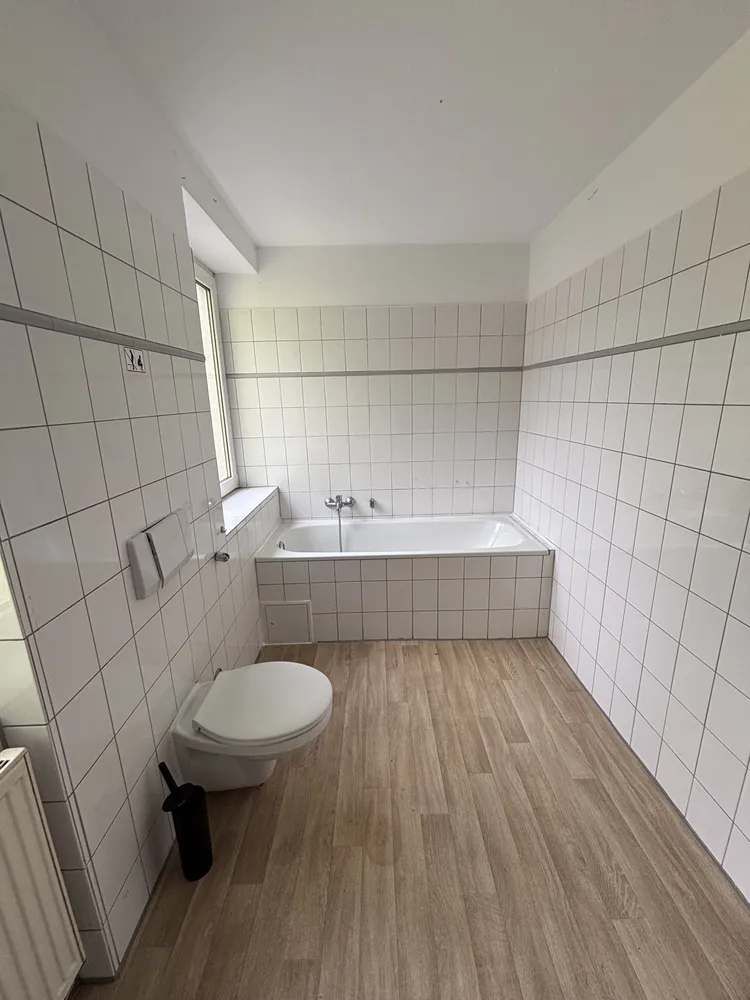 2 Zimmer Wohnung mit 75 m² in Wuppertal – Bild 6