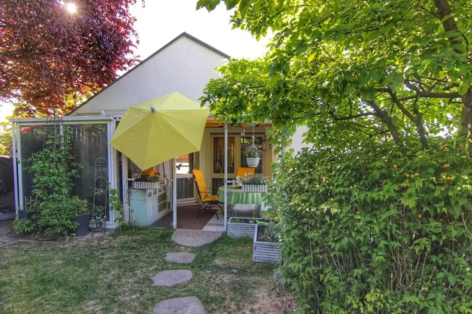 3 Zimmer Wohnung mit 103 m² in Stuttgart – Bild 2