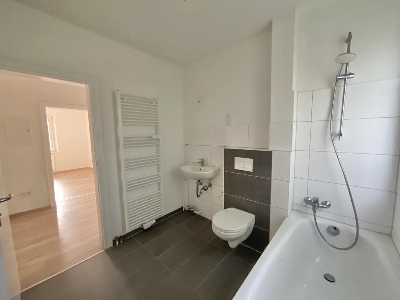 2 room apartment with 68 m² in Aurich – Photo 3