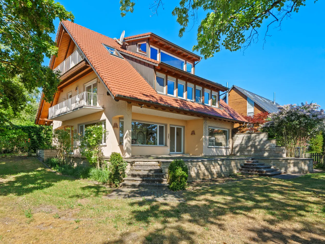 6 Zimmer Haus mit 326 m² in Konstanz – Bild 2