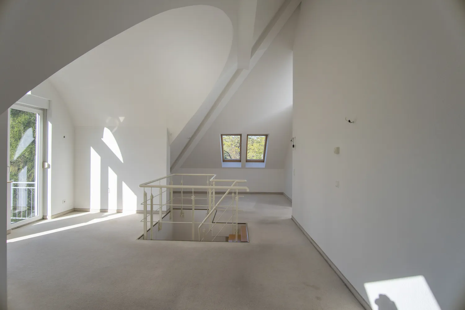 5 Zimmer Wohnung mit 147 m² in Dresden – Bild 2