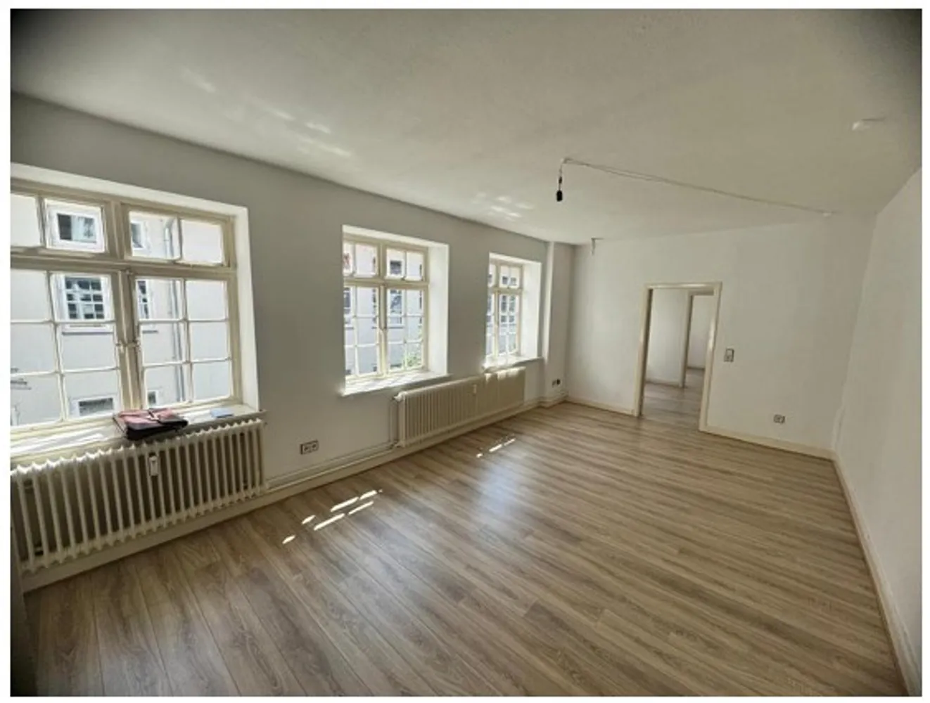 3 Zimmer Wohnung mit 77 m² in Lübeck – Bild 2