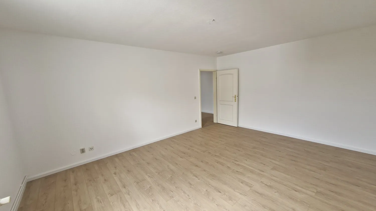 2 Zimmer Wohnung mit 80 m² in Magdeburg – Bild 11