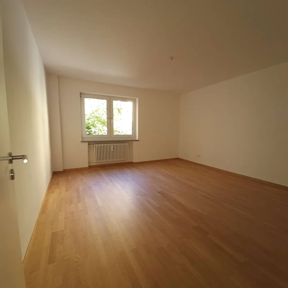 3 Zimmer Wohnung mit 88 m² in München – Bild 4