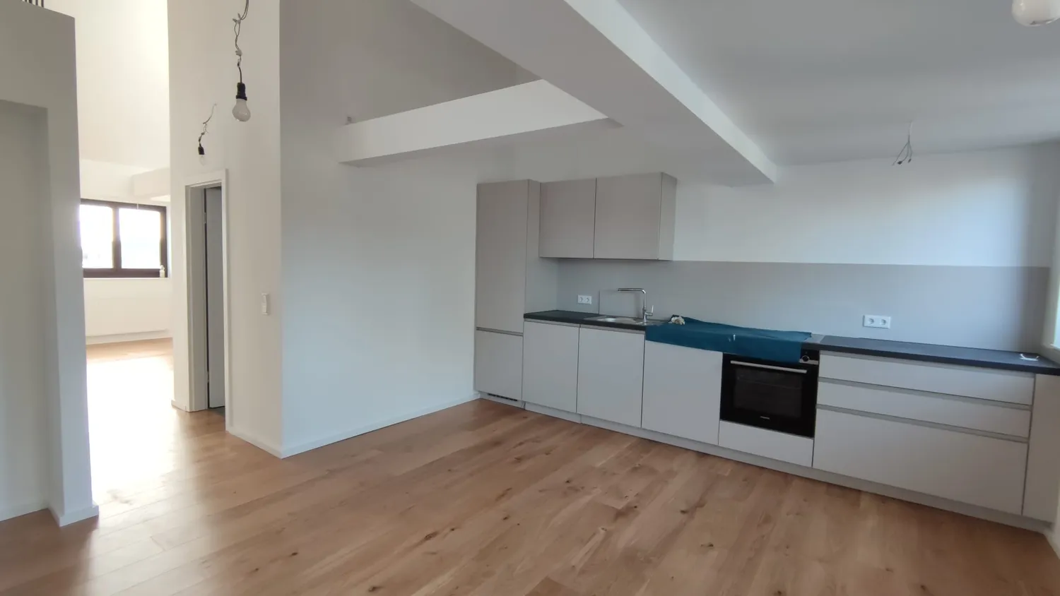 2 Zimmer Wohnung mit 86 m² in Köln – Bild 2