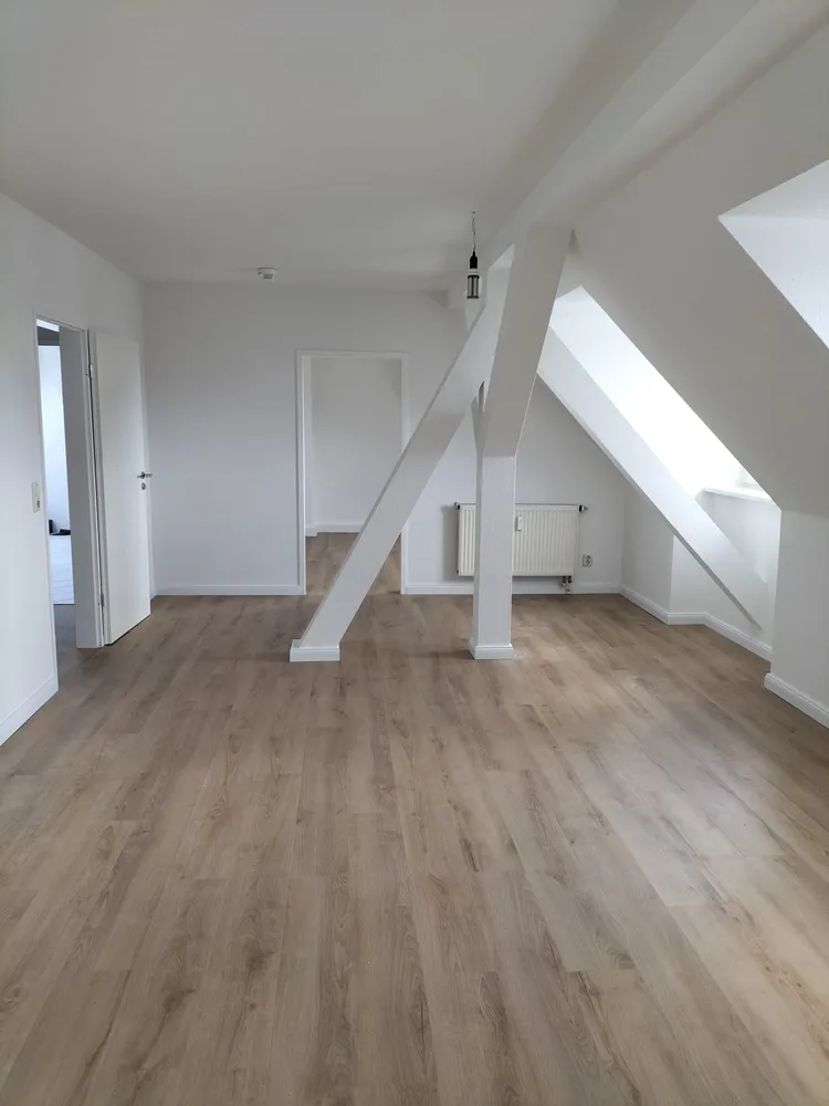 2 Zimmer Wohnung mit 63 m² in Halle (Saale) – Bild 1