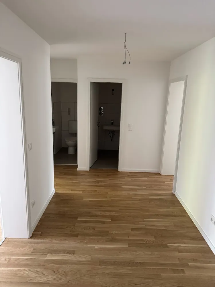 2 Zimmer Wohnung mit 70 m² in München – Bild 2