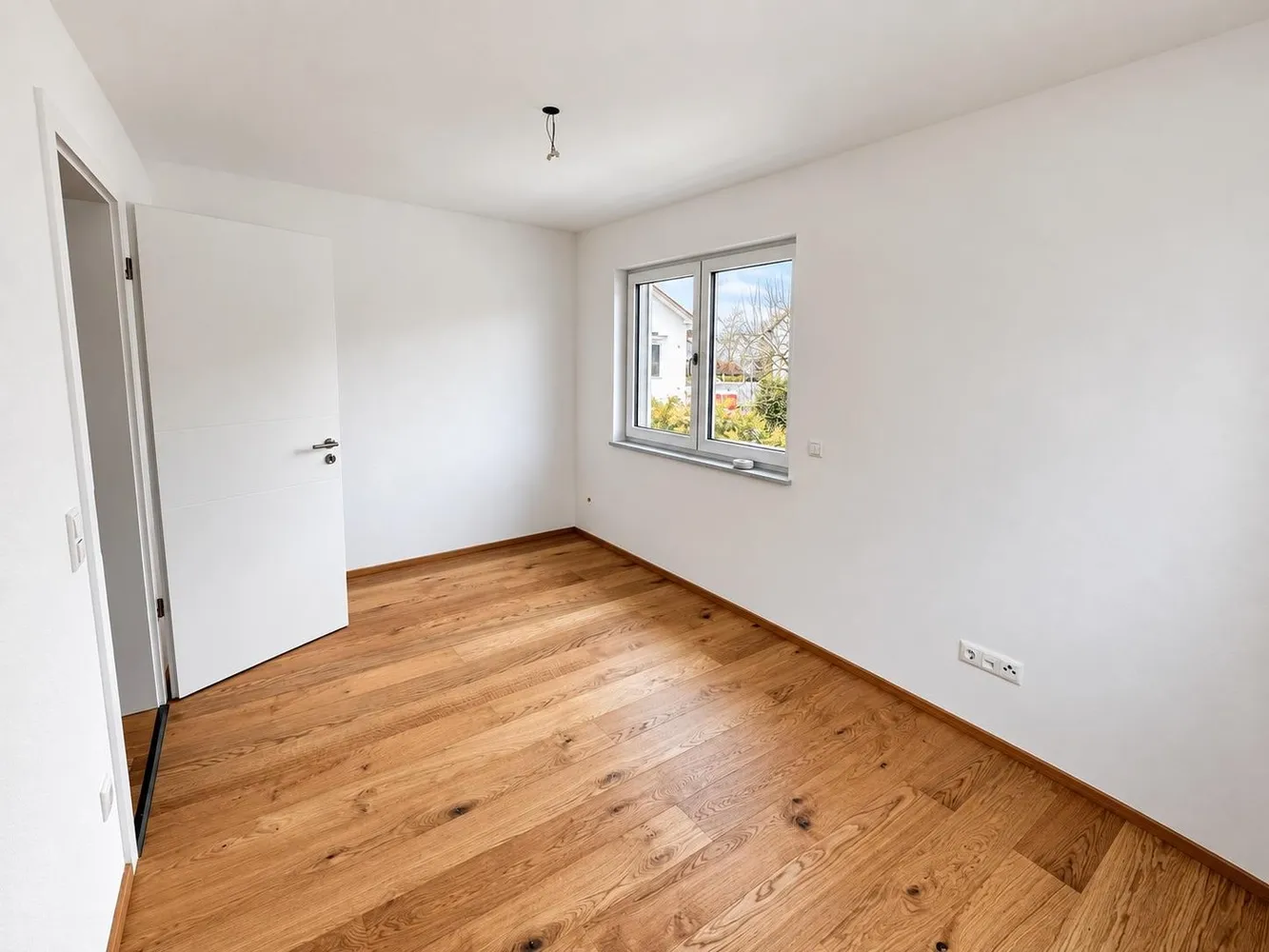 6 Zimmer Haus mit 131 m² in München – Bild 11