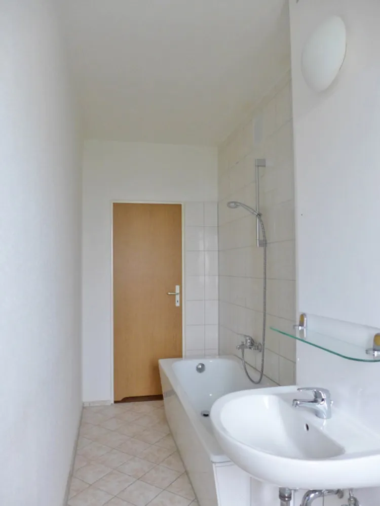 1 Zimmer Wohnung mit 35 m² in Limbach-Oberfrohna – Bild 3