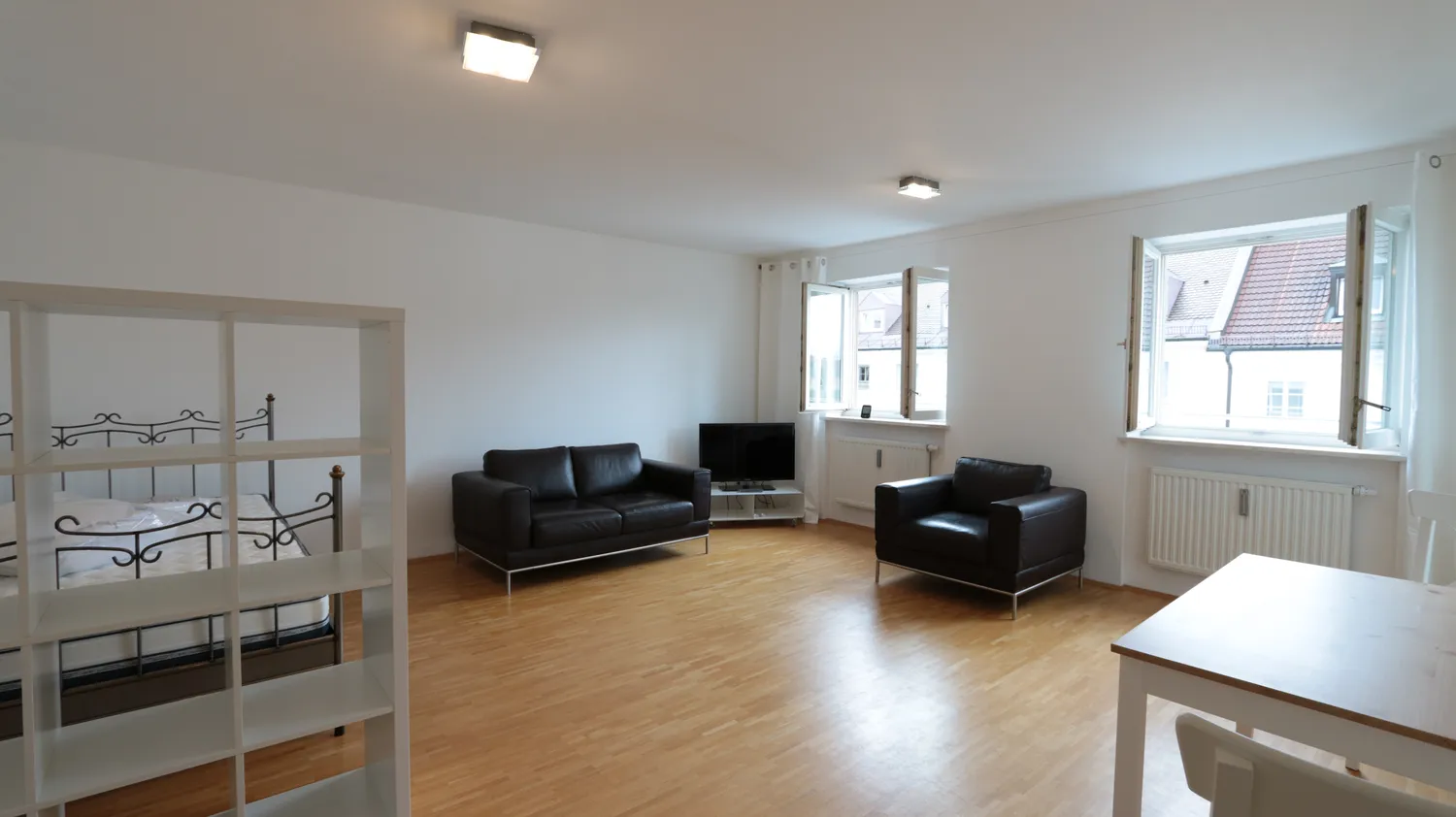 1 room apartment with 43 m² in Munich – Photo 1