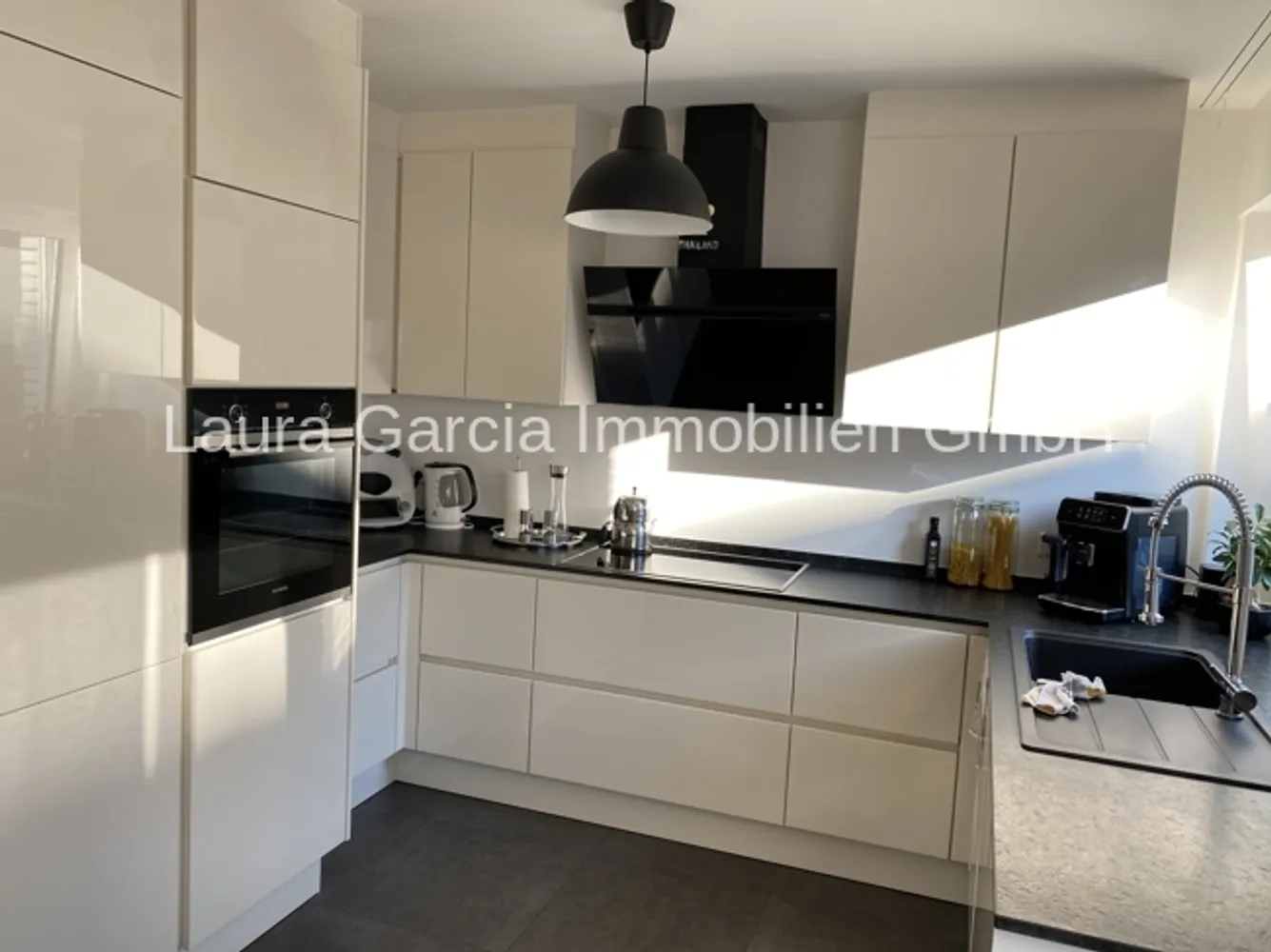 3 Zimmer Wohnung mit 80 m² in Aachen – Bild 2