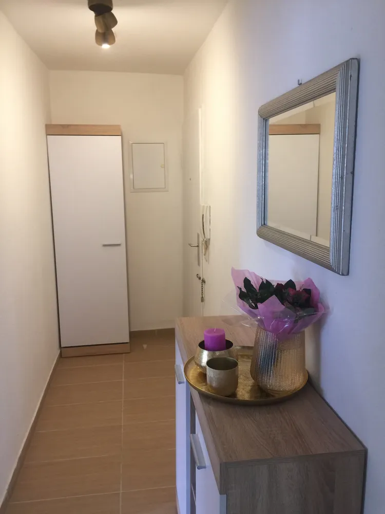 1 Zimmer Wohnung mit 31 m² in Frankfurt am Main – Bild 2