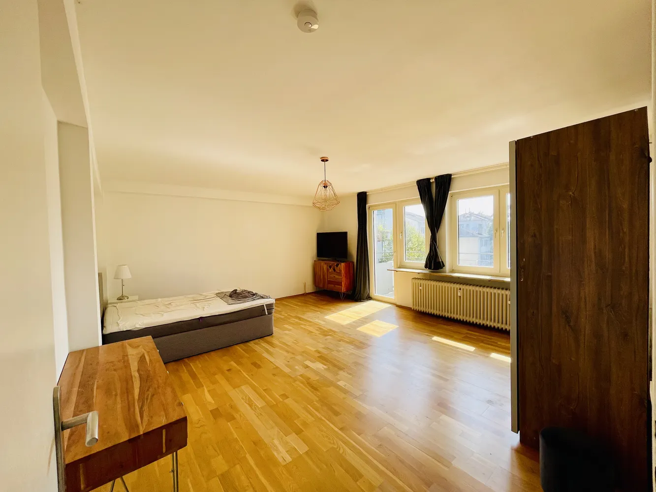 4 Zimmer Wohnung mit 115 m² in Frankfurt am Main – Bild 1