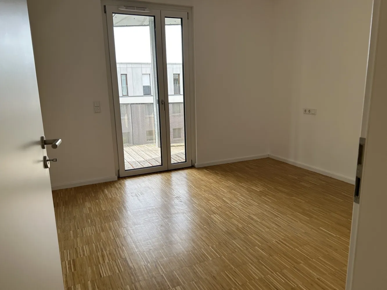 4 Zimmer Wohnung mit 99 m² in München – Bild 8
