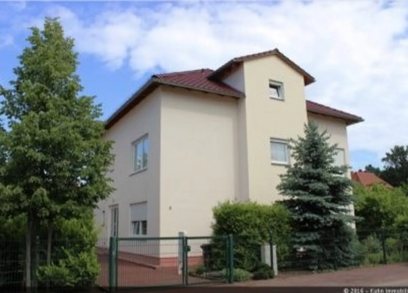 2 Zimmer Wohnung mit 76 m² in Halle (Saale) – Bild 1