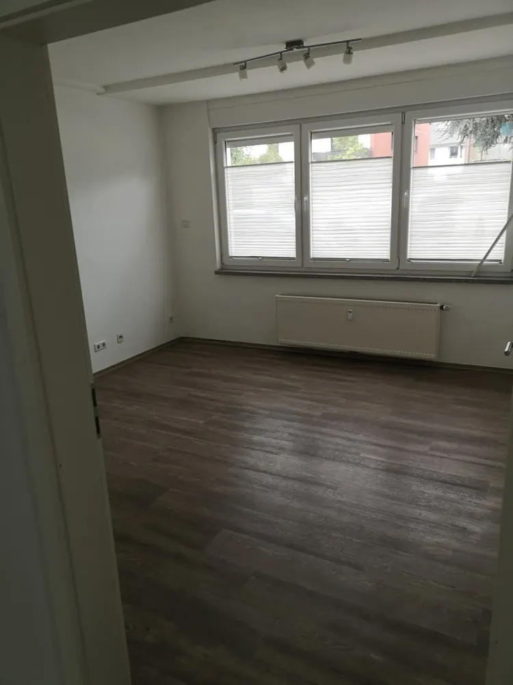 WG-Zimmer mit 166 m² in Duisburg – Bild 1