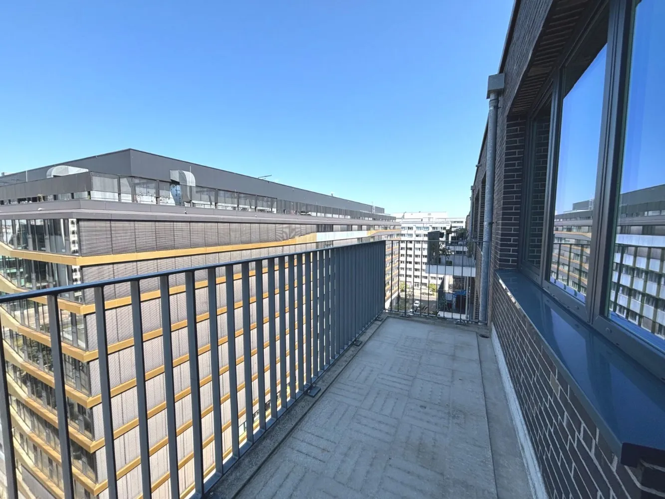 2 Zimmer Wohnung mit 76 m² in Berlin – Bild 3