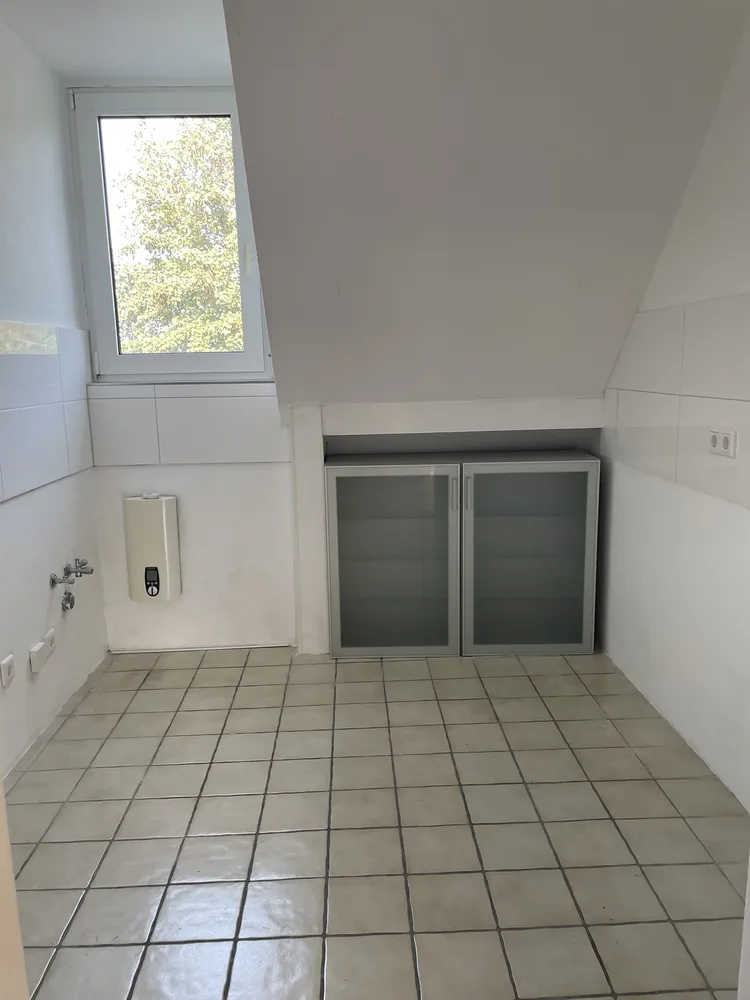 2 Zimmer Wohnung mit 42 m² in Essen – Bild 2