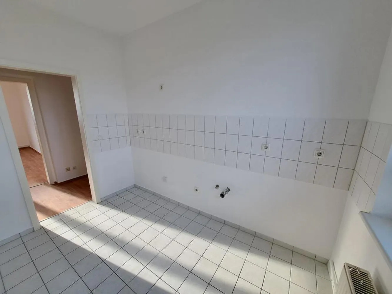 3 Zimmer Wohnung mit 58 m² in Neubrandenburg – Bild 3