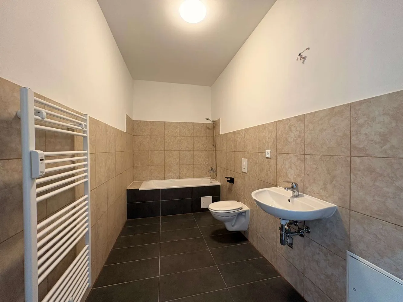 2 Zimmer Wohnung mit 50 m² in Halle (Saale) – Bild 5