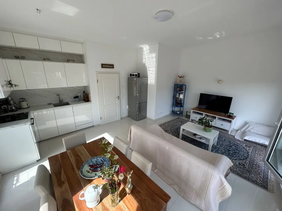 2 Zimmer Wohnung mit 75 m² in Mainz – Bild 2