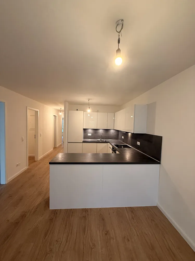 4 Zimmer Wohnung mit 106 m² in Hamburg – Bild 2