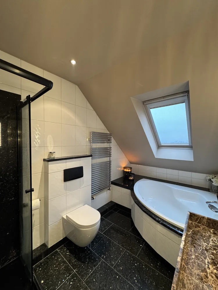 4 Zimmer Wohnung mit 100 m² in Aachen – Bild 3