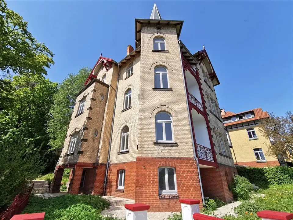 4 Zimmer Wohnung mit 145 m² in Eisenach – Bild 1