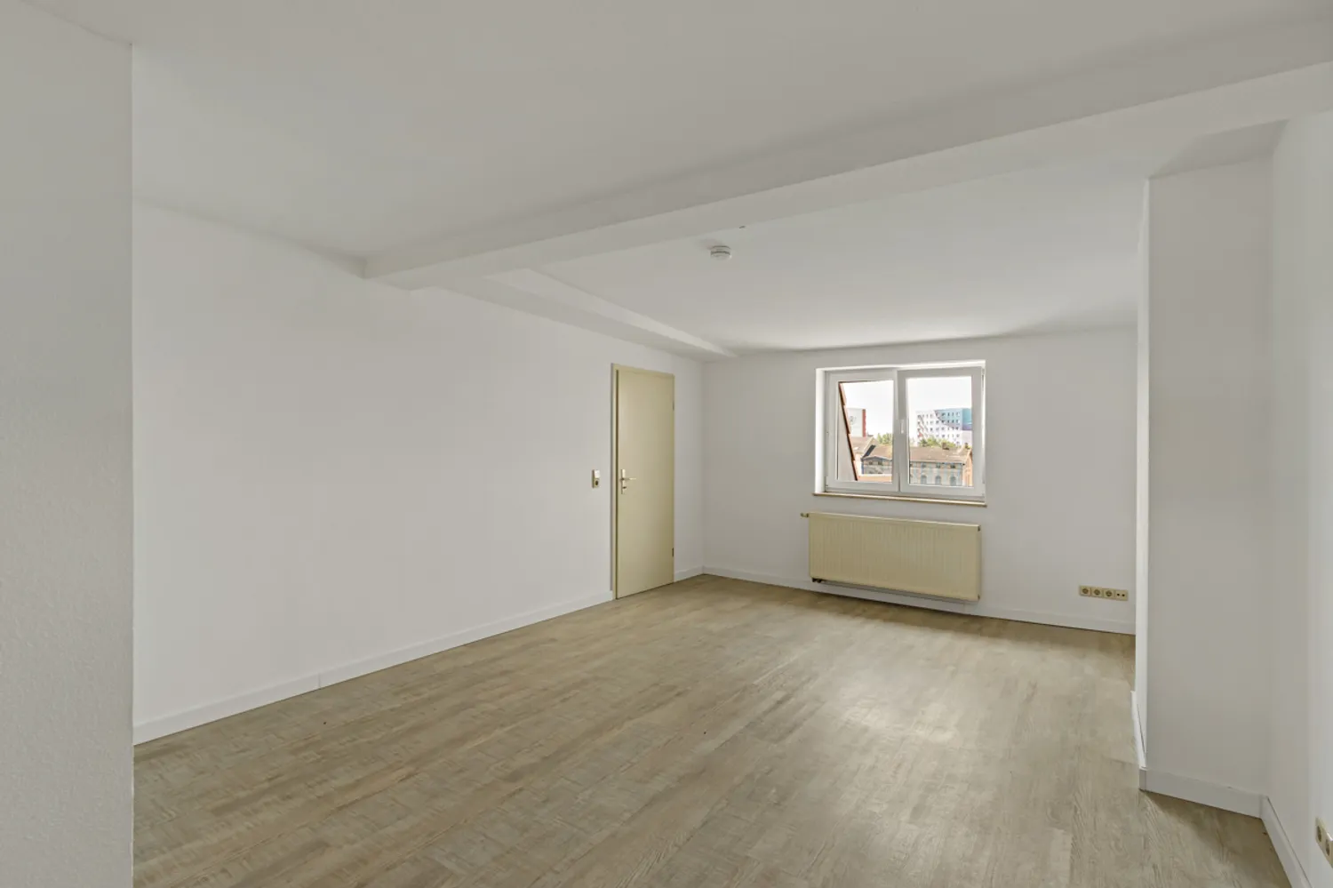 2 Zimmer Wohnung mit 90 m² in Halle (Saale) – Bild 8