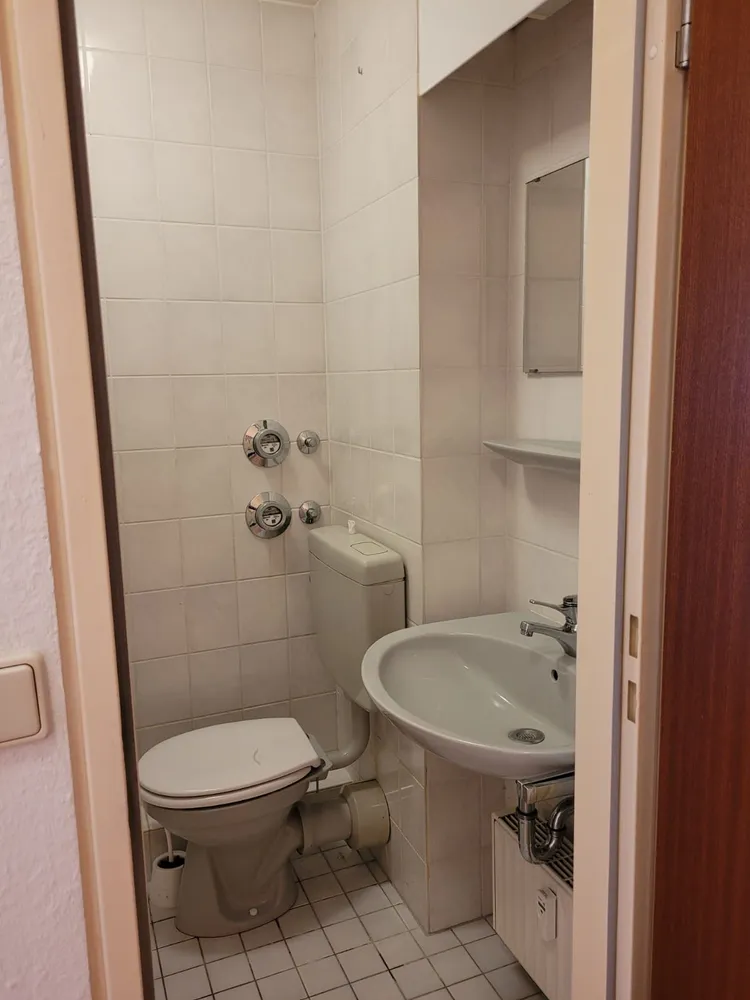 1 Zimmer Wohnung mit 18 m² in Karlsruhe – Bild 2