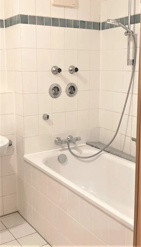 2 Zimmer Wohnung mit 75 m² in Düsseldorf – Bild 8