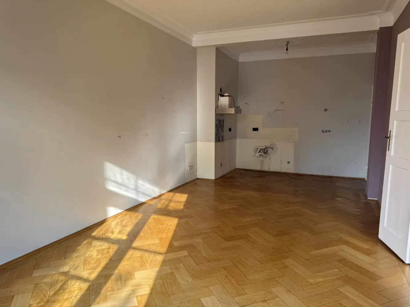 4 Zimmer Wohnung mit 151 m² in München – Bild 1