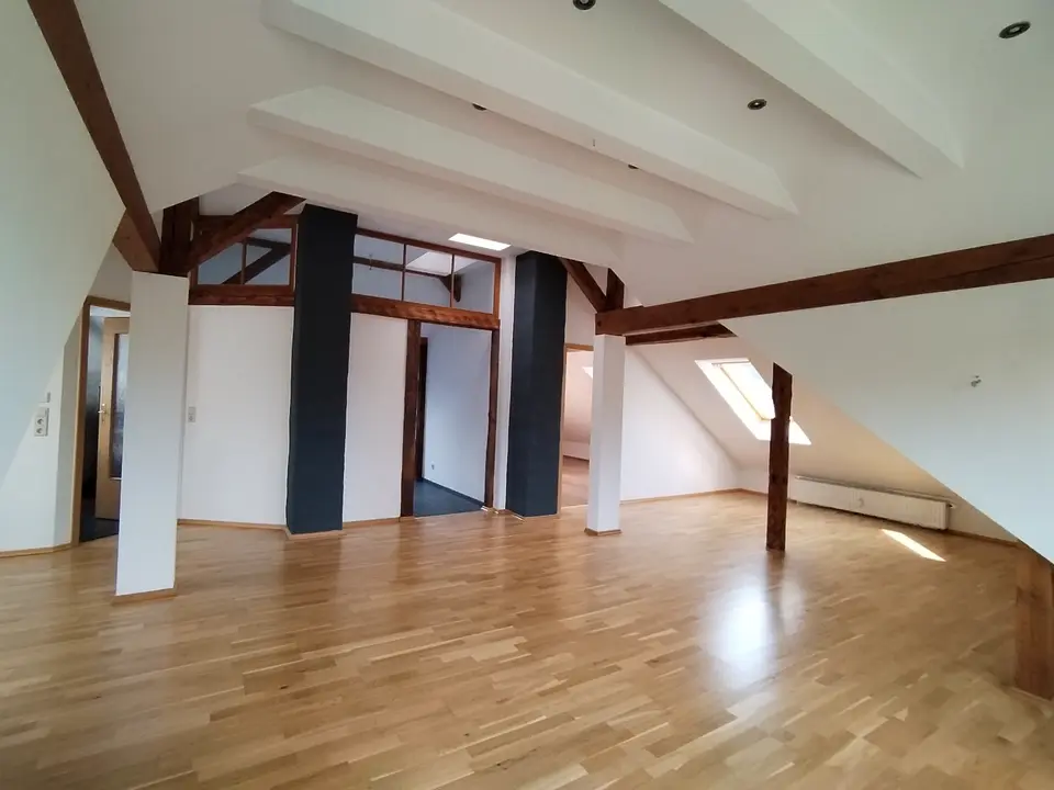 2 Zimmer Wohnung mit 82 m² in Radebeul – Bild 3