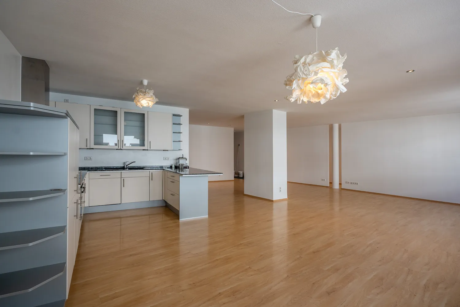 5 Zimmer Wohnung mit 190 m² in Esslingen am Neckar – Bild 2