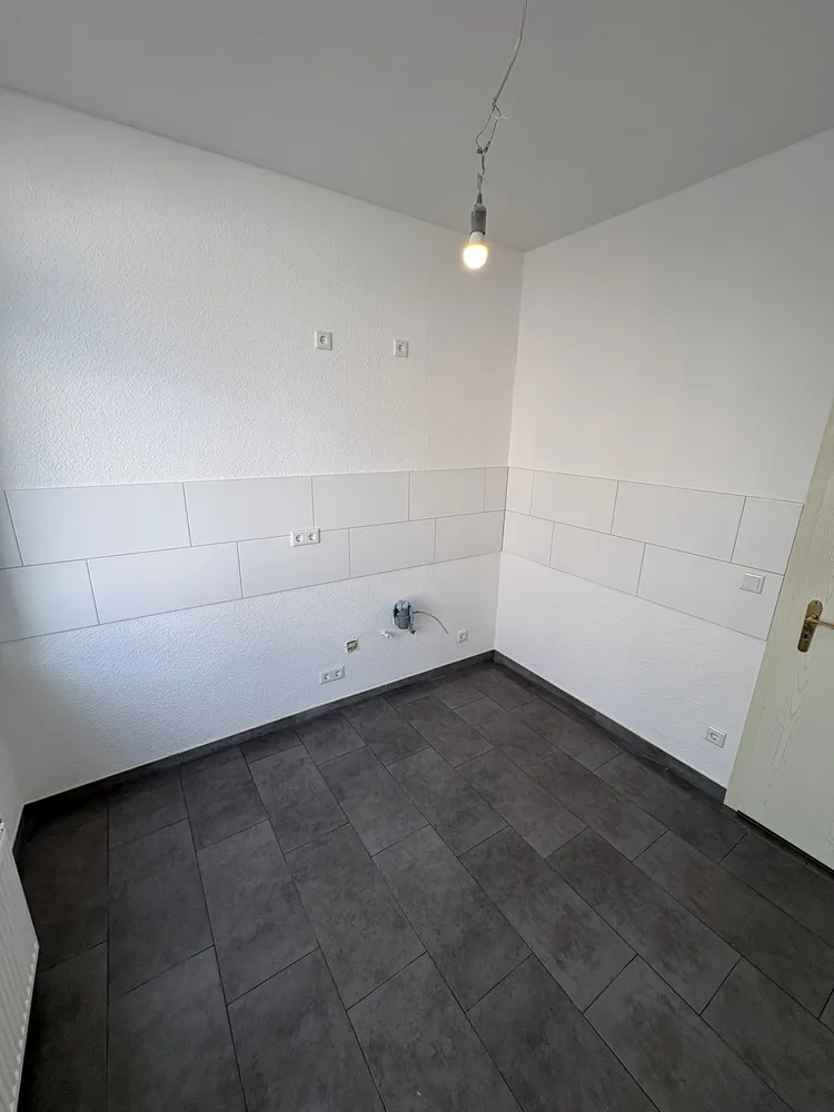 260 Zimmer Wohnung mit 78 m² in Chemnitz – Bild 2