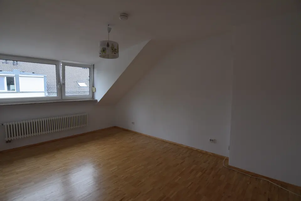 3 Zimmer Wohnung mit 83 m² in Karlsruhe – Bild 2