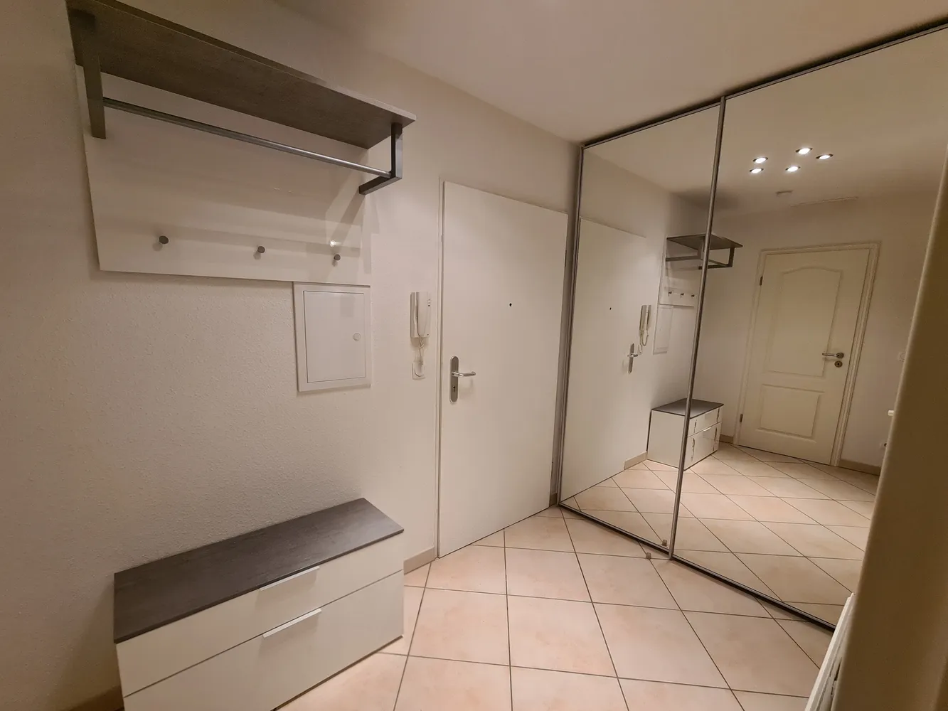 3 room apartment with 68 m² in Augsburg – Photo 2