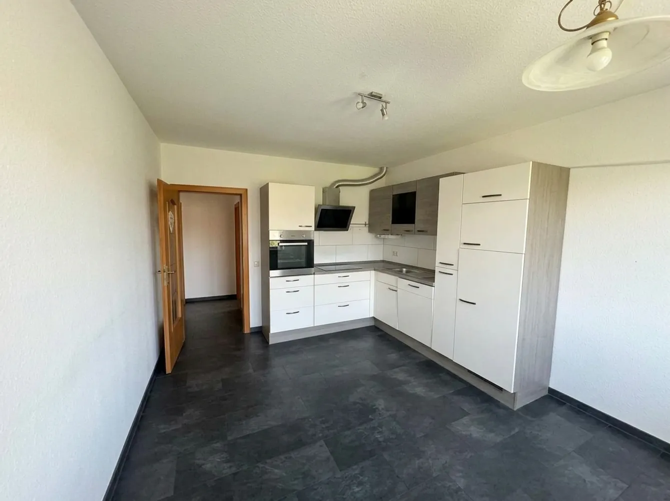 2 Zimmer Wohnung mit 73 m² in Essen – Bild 2