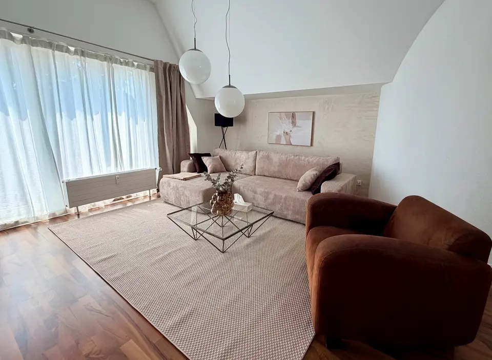 WG-Zimmer mit 75 m² in Frankfurt am Main – Bild 1