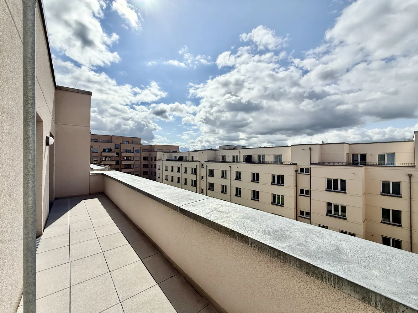 2 Zimmer Wohnung mit 75 m² in Berlin – Bild 8