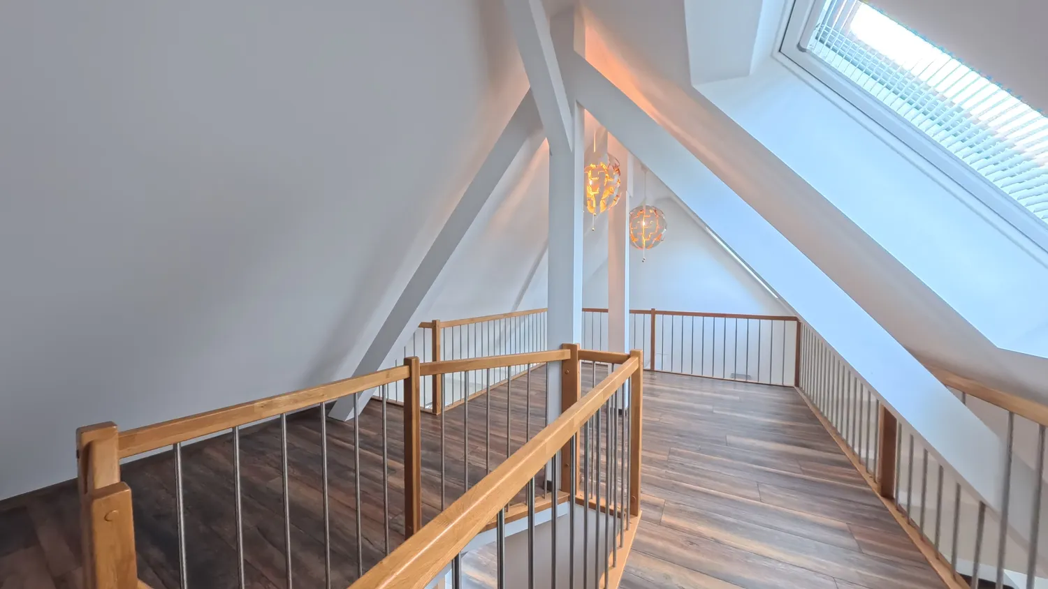 3 Zimmer Wohnung mit 111 m² in München – Bild 3