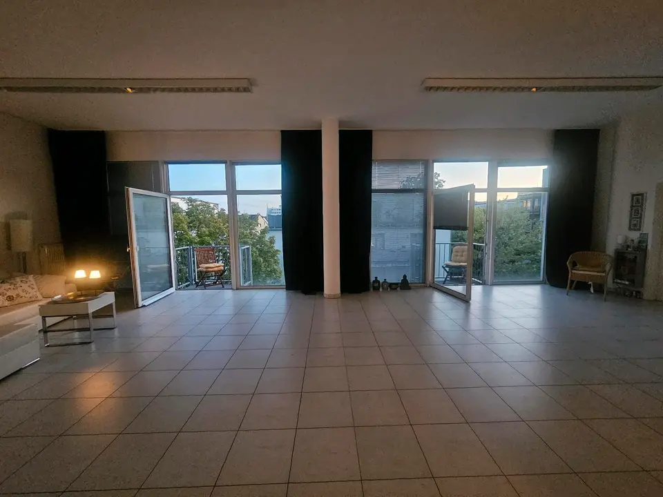 2 Zimmer Wohnung mit 105 m² in Hürth – Bild 9