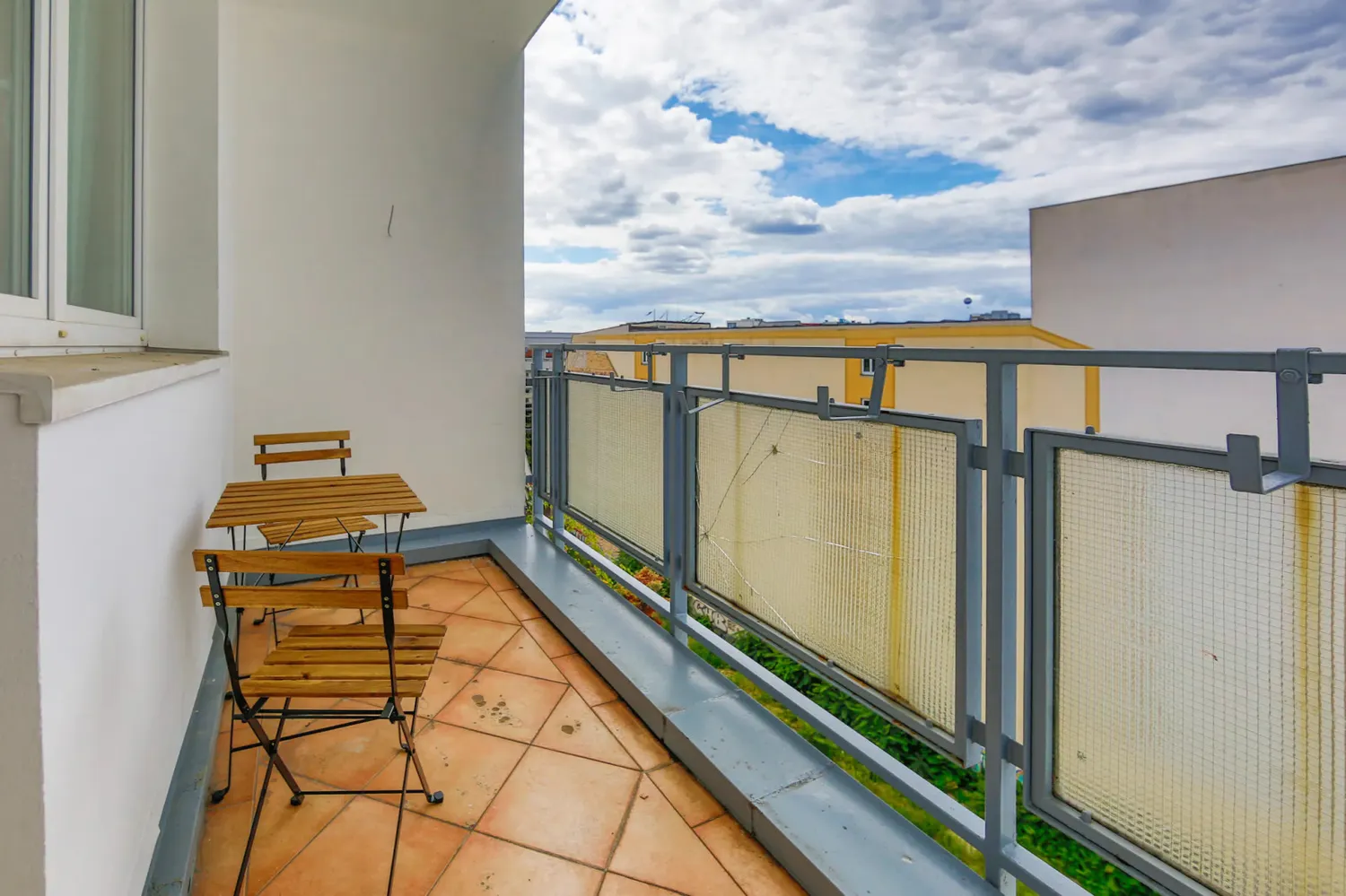 Shared room with 12 m² in Berlin – Photo 5