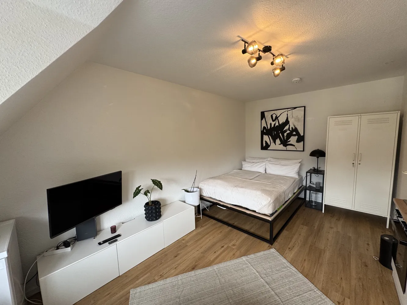 1 Zimmer Wohnung mit 27 m² in Freiburg im Breisgau – Bild 10