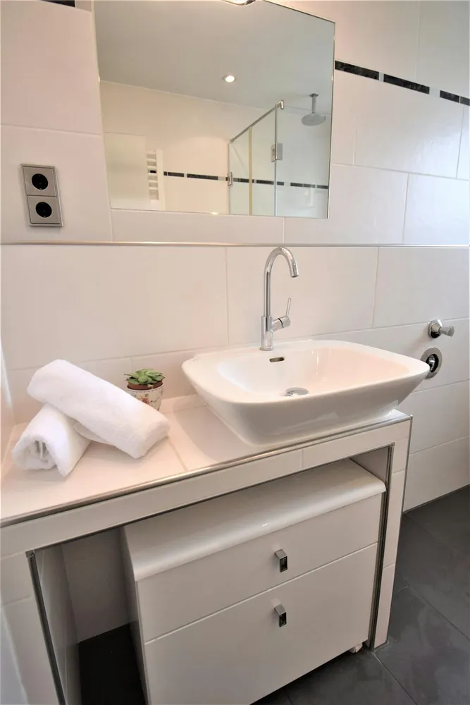WG-Zimmer in Hürth – Bild 6
