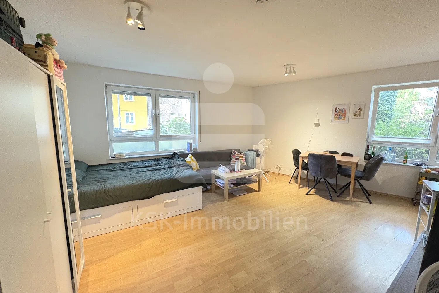 1 Zimmer Wohnung mit 35 m² in Köln – Bild 2